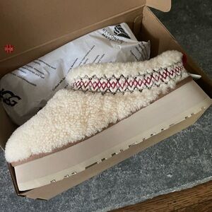 Ugg Tazz braided platform